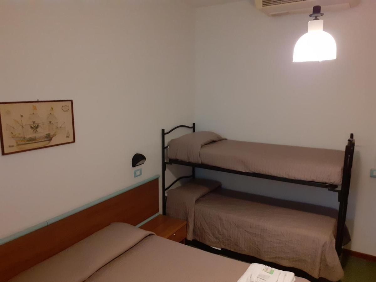 Hotel Solaria Marina Romea Luaran gambar